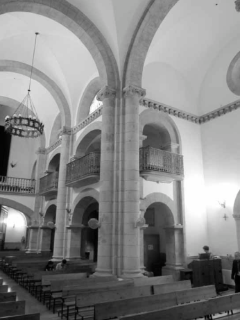 Interior  Iglesia parroquial Santa María. Don Benito.